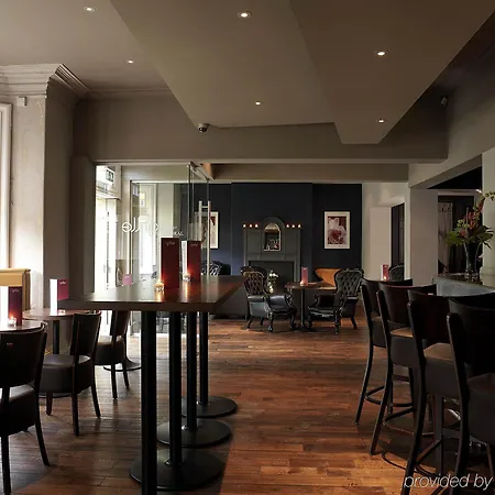 Balmoral Otel