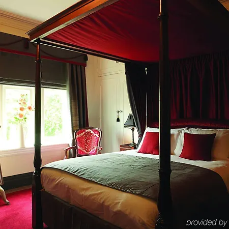 Balmoral Hotel 4*