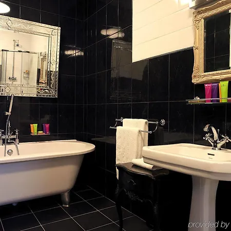 Balmoral 4*