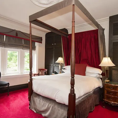 Balmoral Hotel